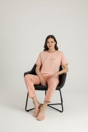 pembe puantiyeli pijama